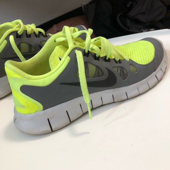 Nike shoes (women) - Picture 1 of 4